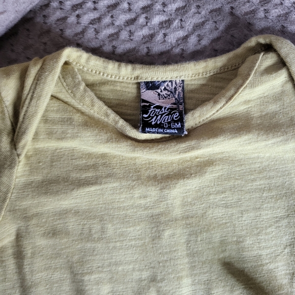 Newborn Baby Knotted Gown, Super Soft Silky Infant Long Sleeve Sleeper with hat - Picture 3 of 6